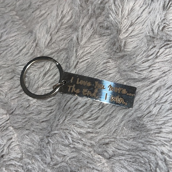 **FREE WITH ANY PURCHASE** KEYCHAIN | Amazon - Picture 4 of 8